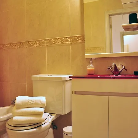 Lisbon Downtown Apartment ליסבון